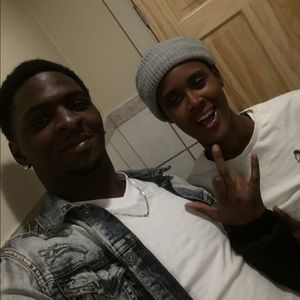 Meet your Posher, Johnelle